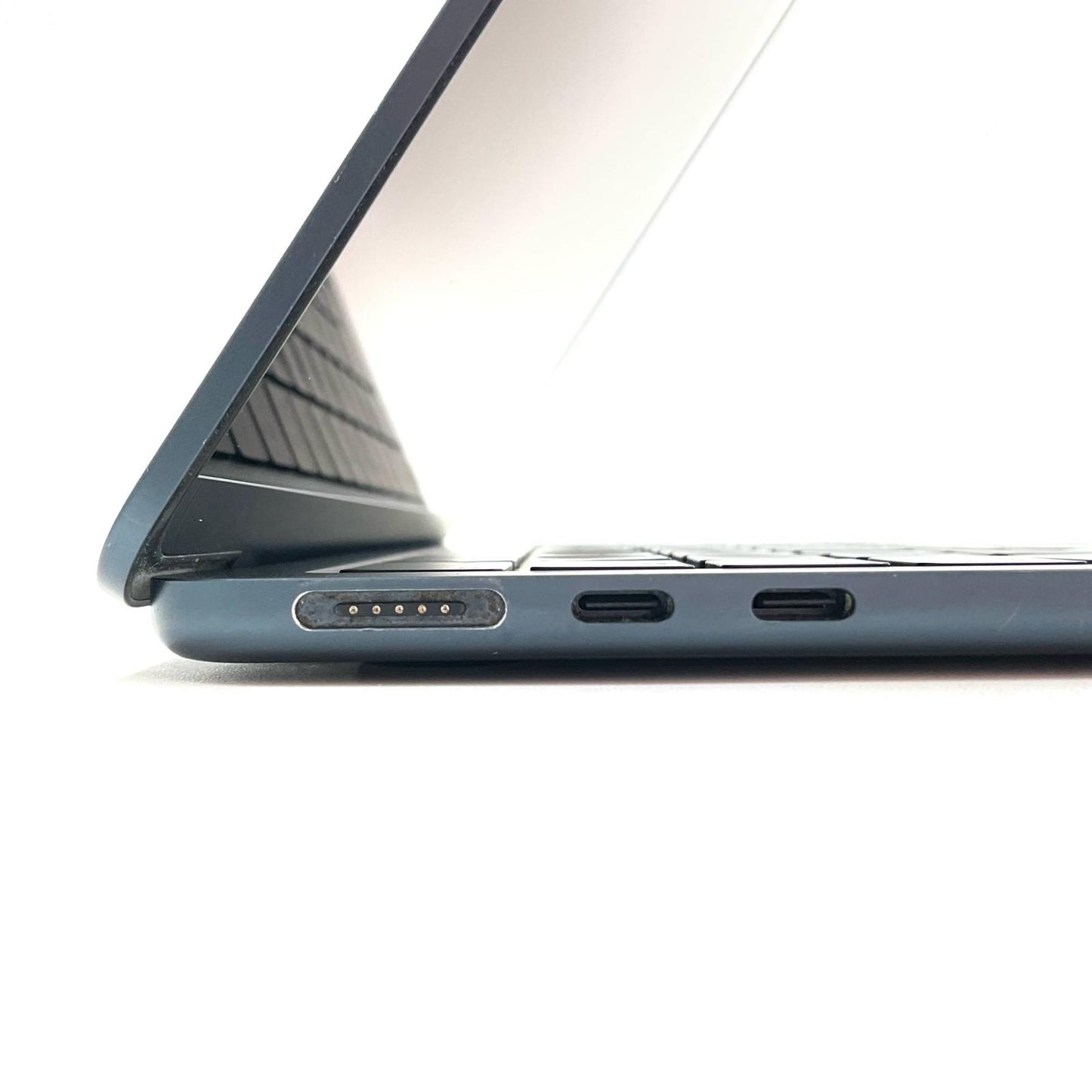 【全額返金保証】【最速発送】Apple MacBook Air 13.6インチ 2024 Apple M3 16GB SSD 512GB ミッドナイト 87% 動作確認済