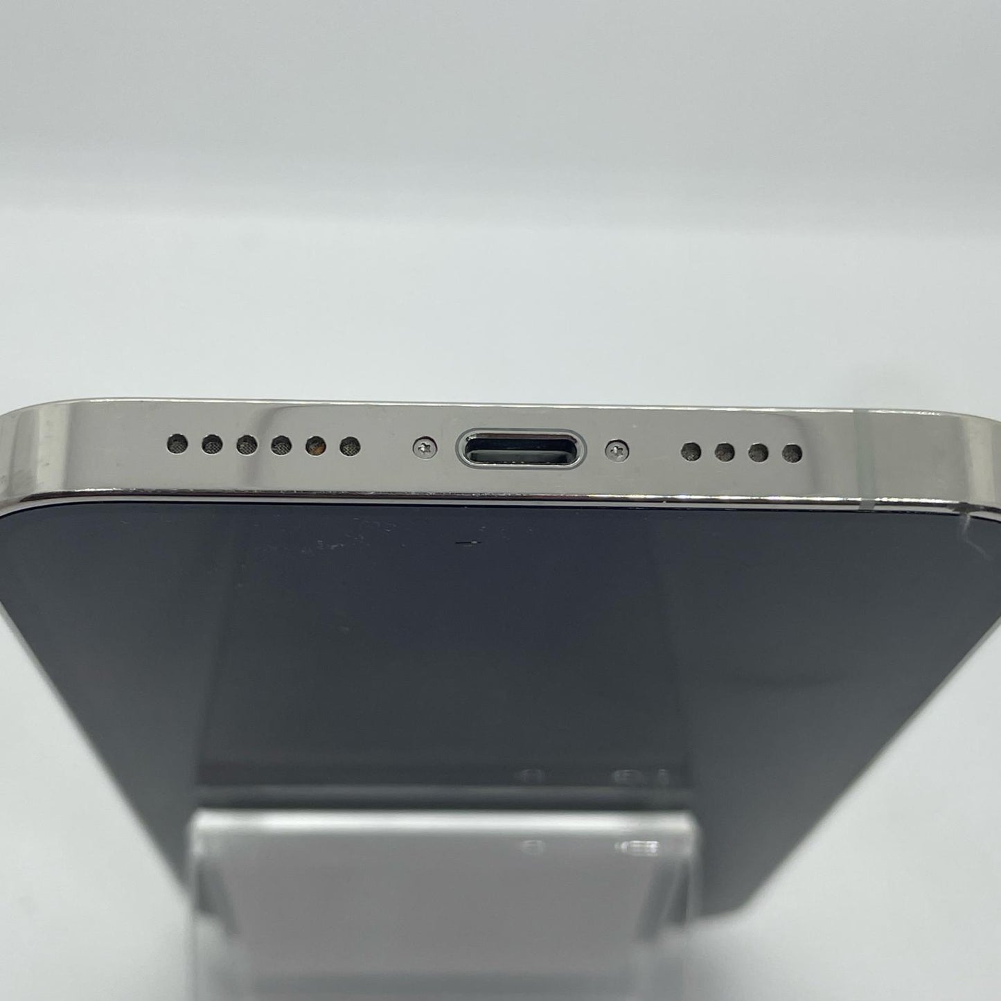 【全額返金保証】【最速発送】Apple iPhone iPhone 12 Pro Max 128GB シルバー au 白ロム 動作確認済 87%