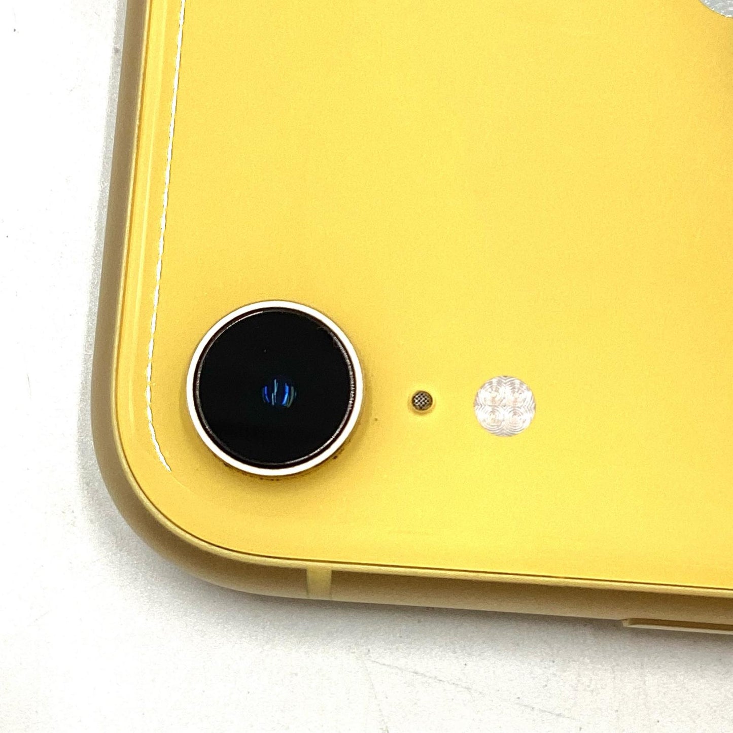 【最速発送】Apple iPhone iPhone XR 64GB イエロー au 白ロム【難有】 78%