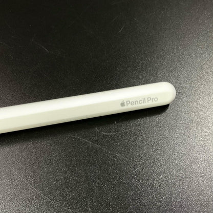 【全額返金保証】【最速発送】Apple Apple Pencil Pro 美品 動作確認済