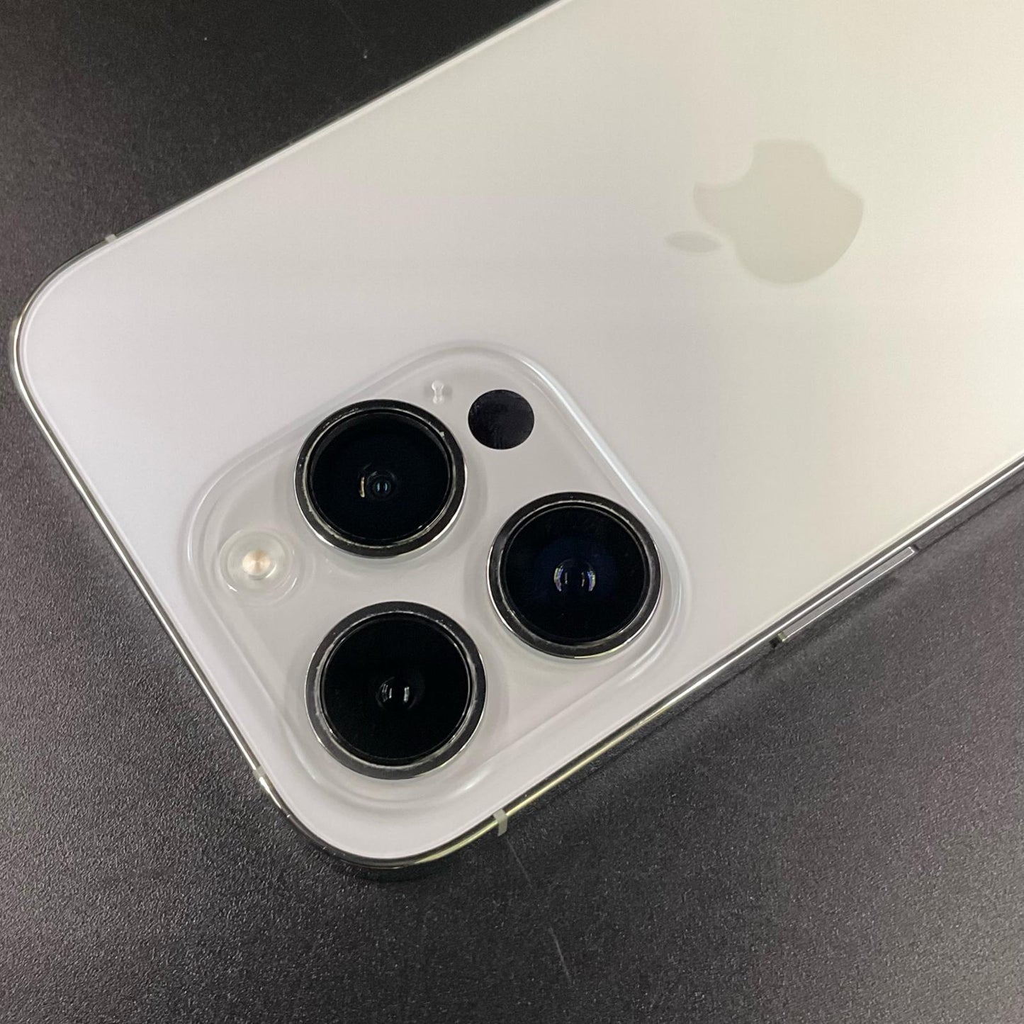 【全額返金保証】【最速発送】Apple iPhone iPhone 14 Pro 256GB シルバー SIMフリー 白ロム 動作確認済 76%