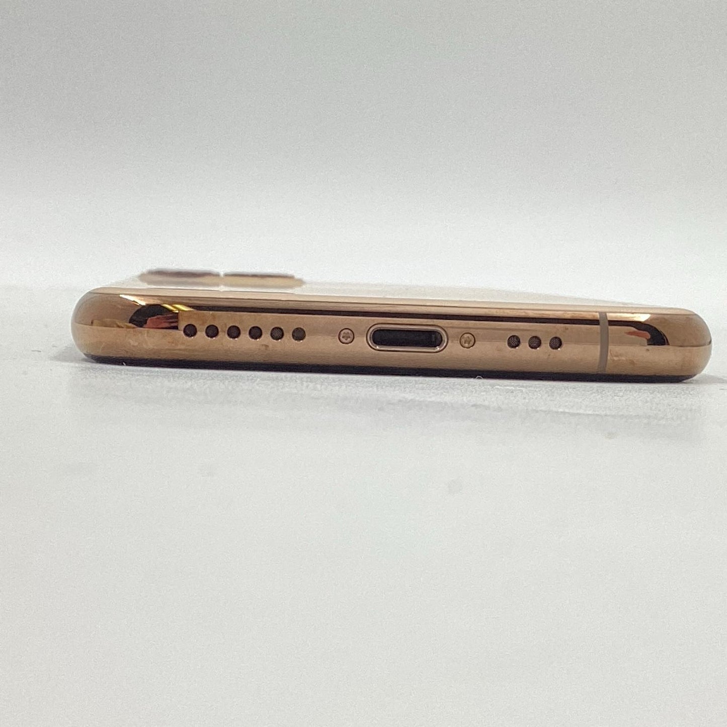 【最速発送】Apple iPhone iPhone 11 Pro 256GB ゴールド docomo 白ロム【難有】 77%