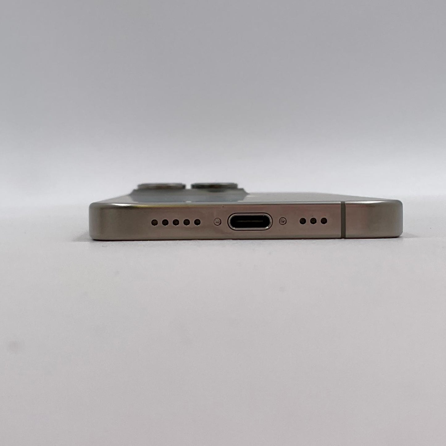 【全額返金保証】【最速発送】Apple iPhone iPhone 16 Pro 256GB ナチュラルチタニウム Softbank 美品 動作確認済 87%