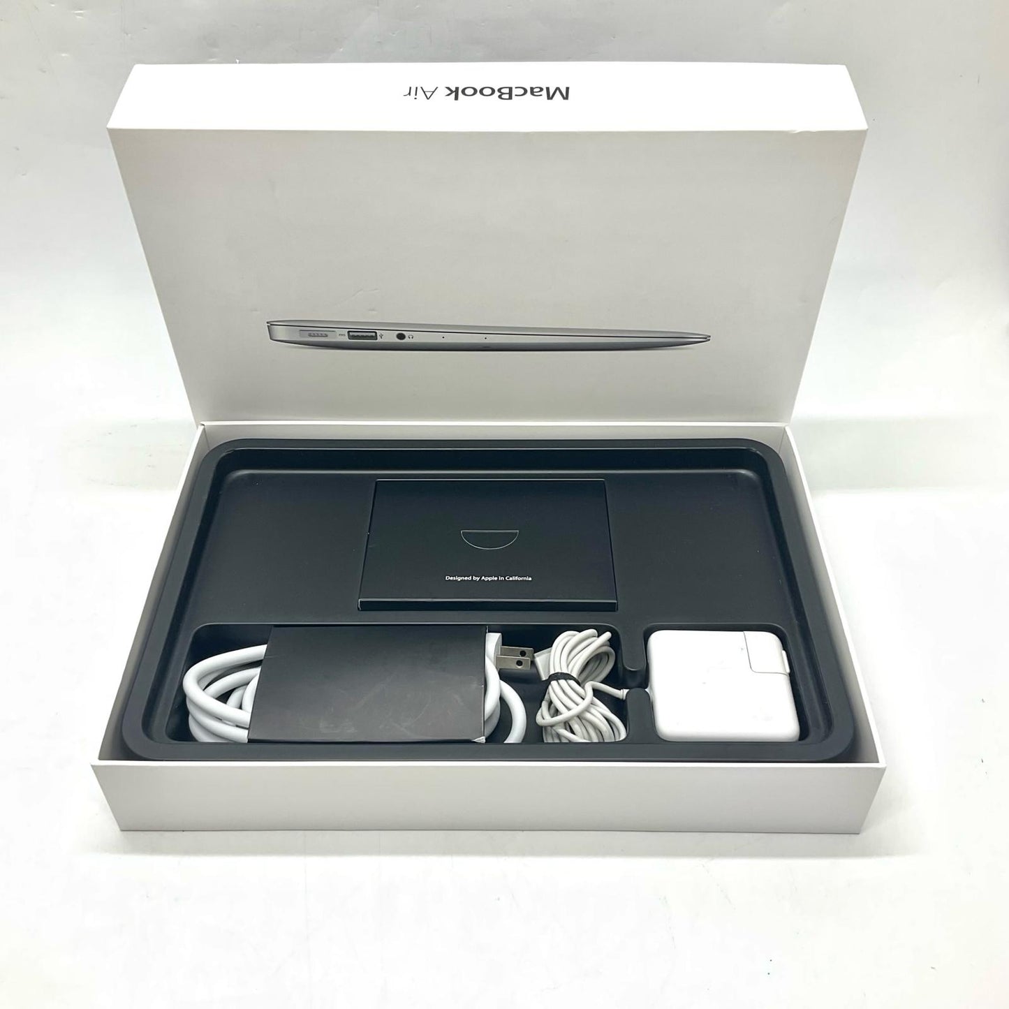 【全額返金保証】【最速発送】Apple MacBook Air 11インチ 2014 1.4GHz Intel Core i5 4GB SSD 128GB シルバー 動作確認済