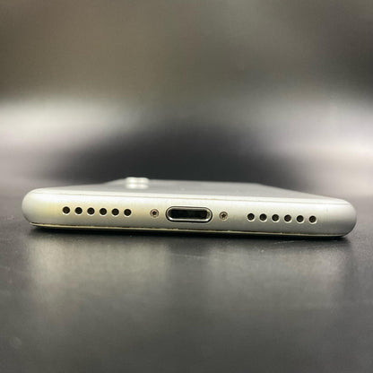 【全額返金保証】【最速発送】Apple iPhone iPhone 8 64GB シルバー SIMフリー 白ロム 動作確認済 100%