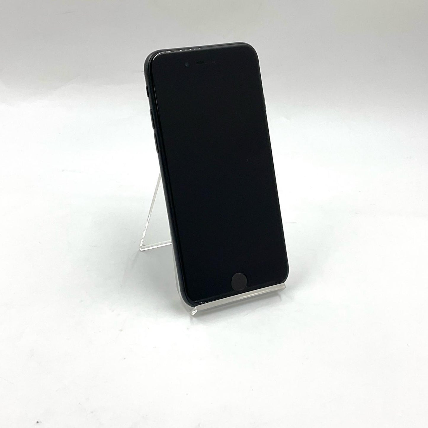 【全額返金保証】【最速発送】Apple iPhone iPhone SE（第2世代） 64GB ブラック docomo SIMフリー 白ロム 動作確認済 81%