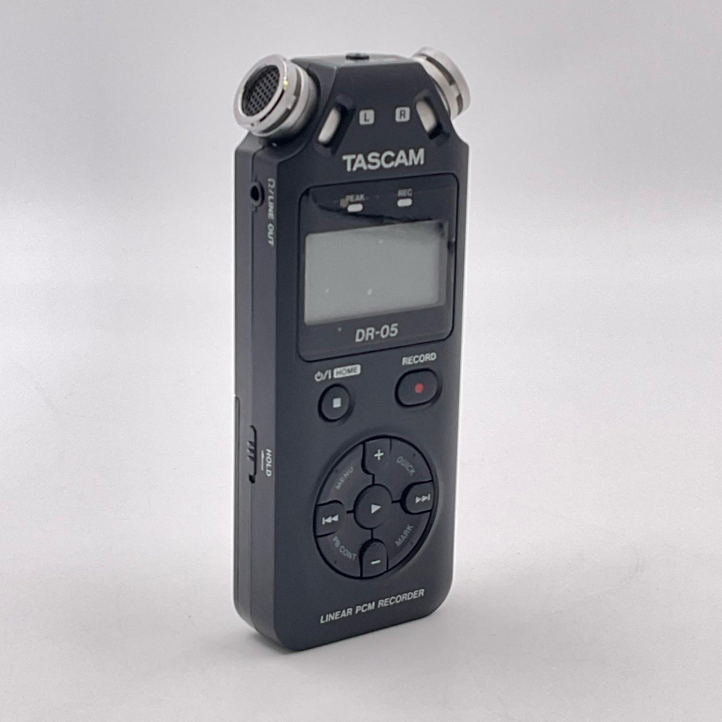 【最速発送】TASCAM リニアPCMレコーダー DR-05【難有】