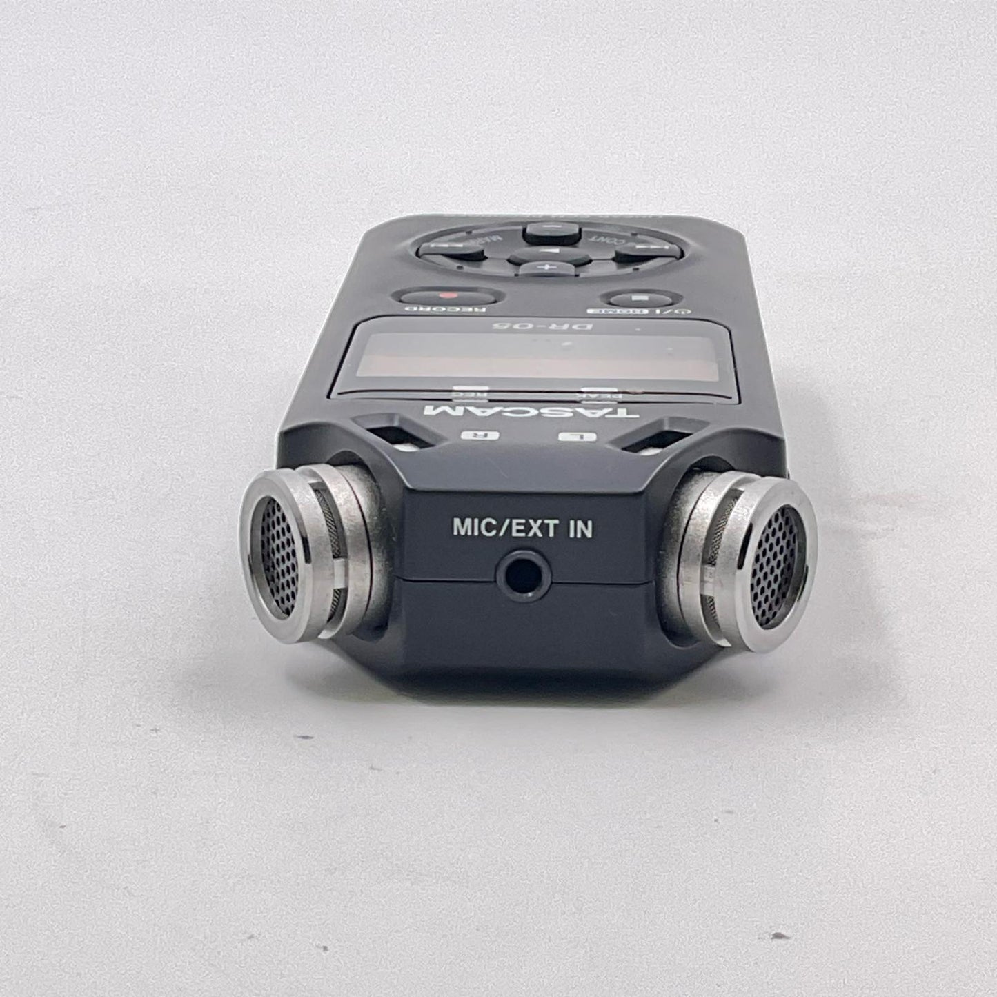 【最速発送】TASCAM リニアPCMレコーダー DR-05【難有】