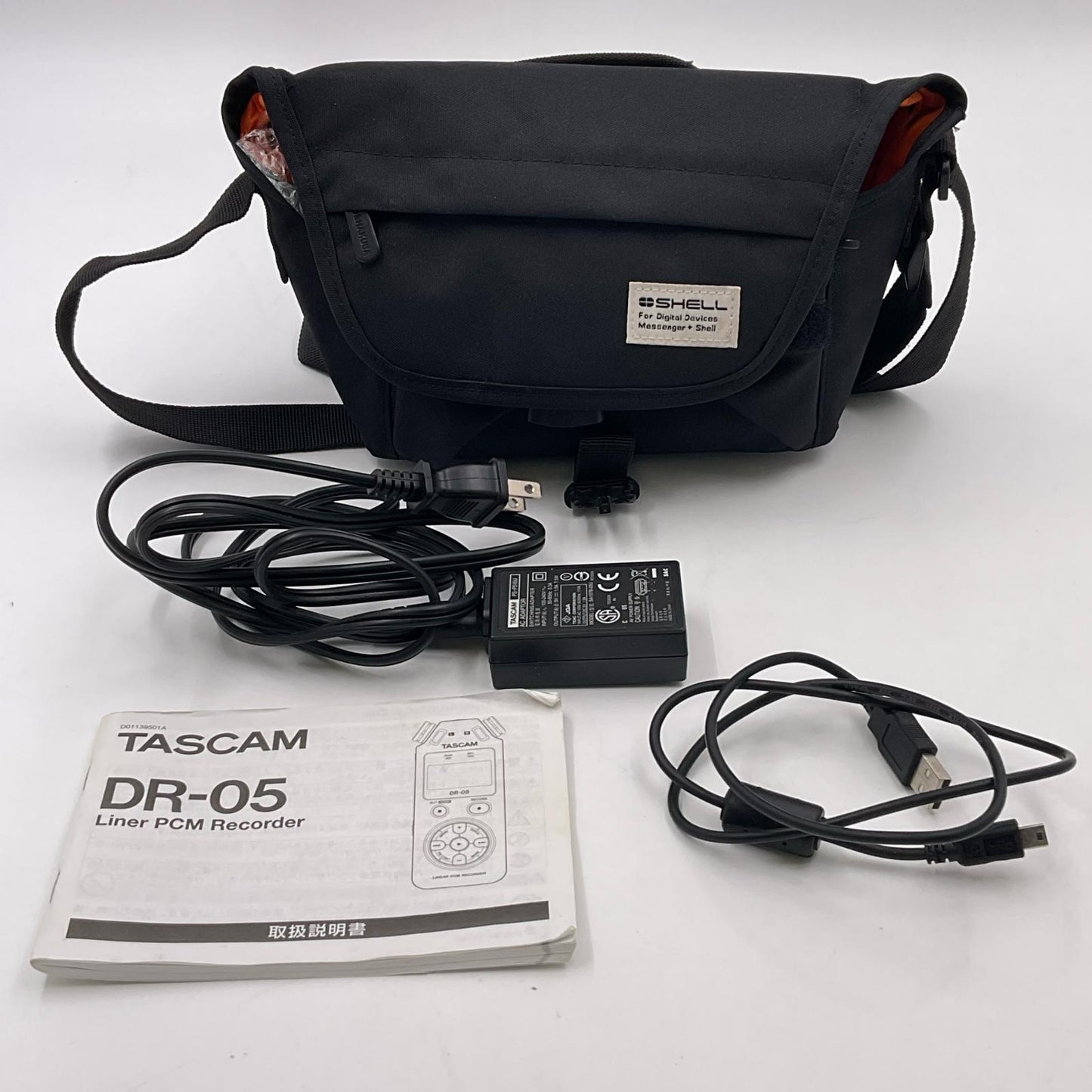 【最速発送】TASCAM リニアPCMレコーダー DR-05【難有】