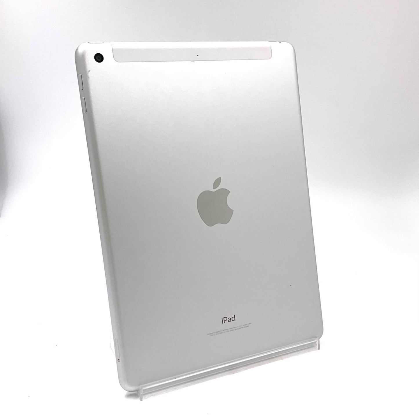 【最速発送】Apple iPad iPad 第6世代 32GB シルバー WiFi+Cellular docomo 白ロム【難有】