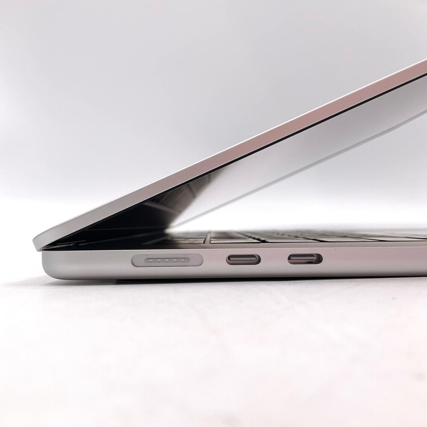 【全額返金保証】【最速発送】Apple MacBook Air 15インチ 2025 Apple M4 16GB 256GB シルバー 100% 超美品 動作確認済