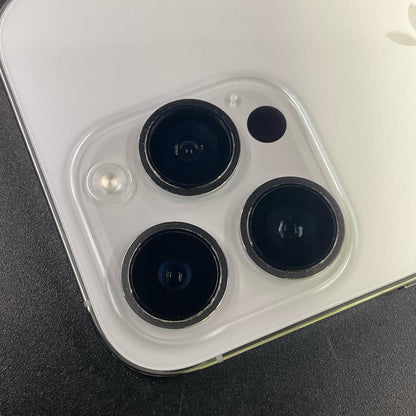 【全額返金保証】【最速発送】Apple iPhone iPhone 14 Pro 128GB シルバー docomo 白ロム 動作確認済 95%