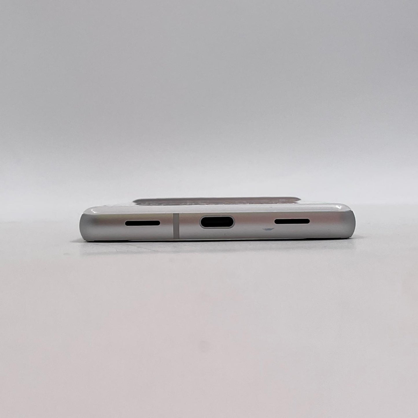 【全額返金保証】【最速発送】Google Pixel 7a 128GB Snow docomo G82U8 白ロム 超美品 動作確認済
