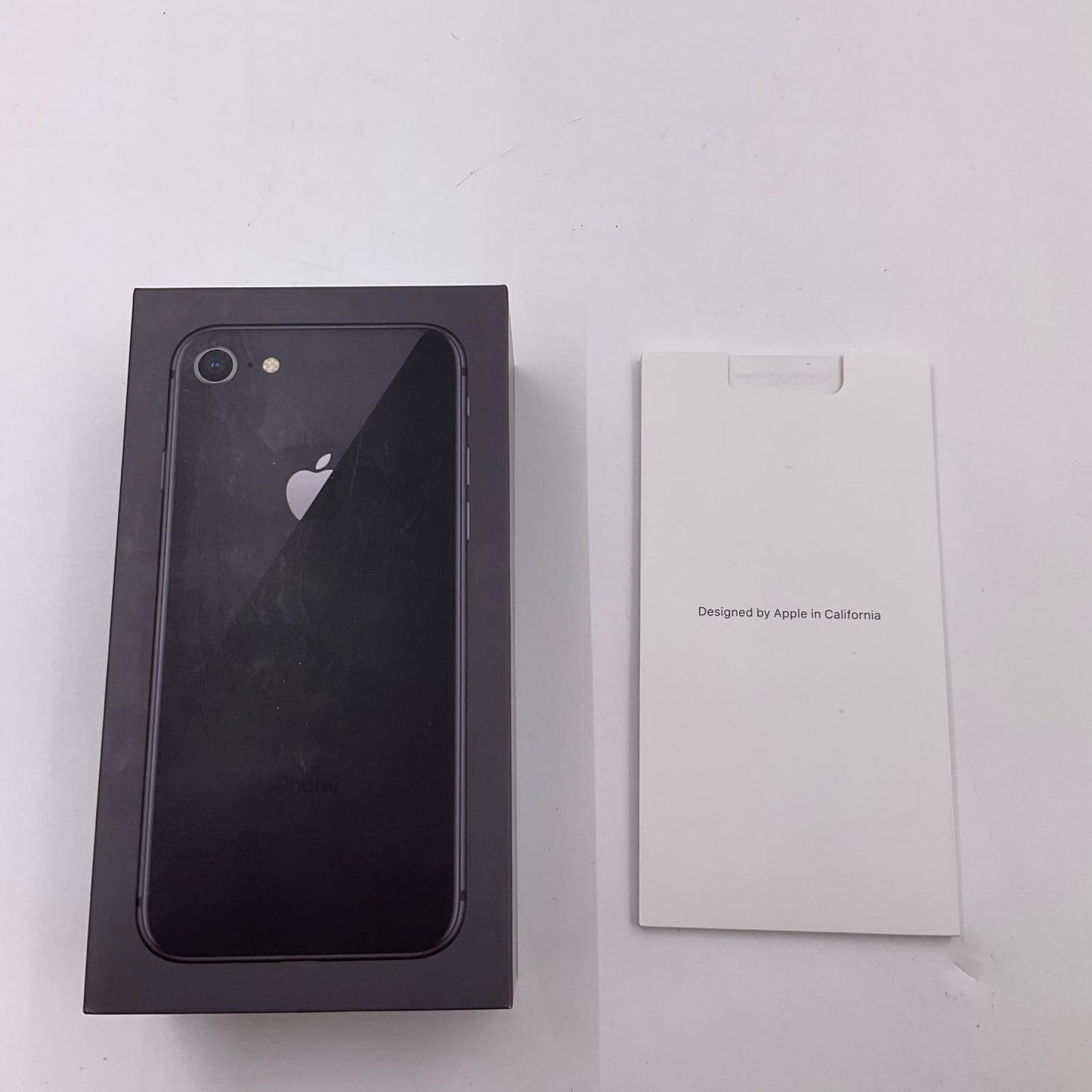 【最速発送】Apple iPhone iPhone 8 64GB スペースグレイ docomo 白ロム【難有】 78%