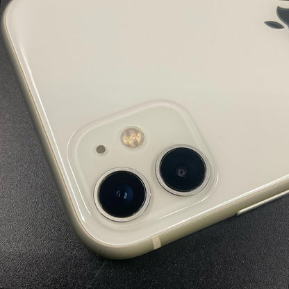 【全額返金保証】【最速発送】Apple iPhone iPhone 11 64GB ホワイト docomo 白ロム 動作確認済 75%