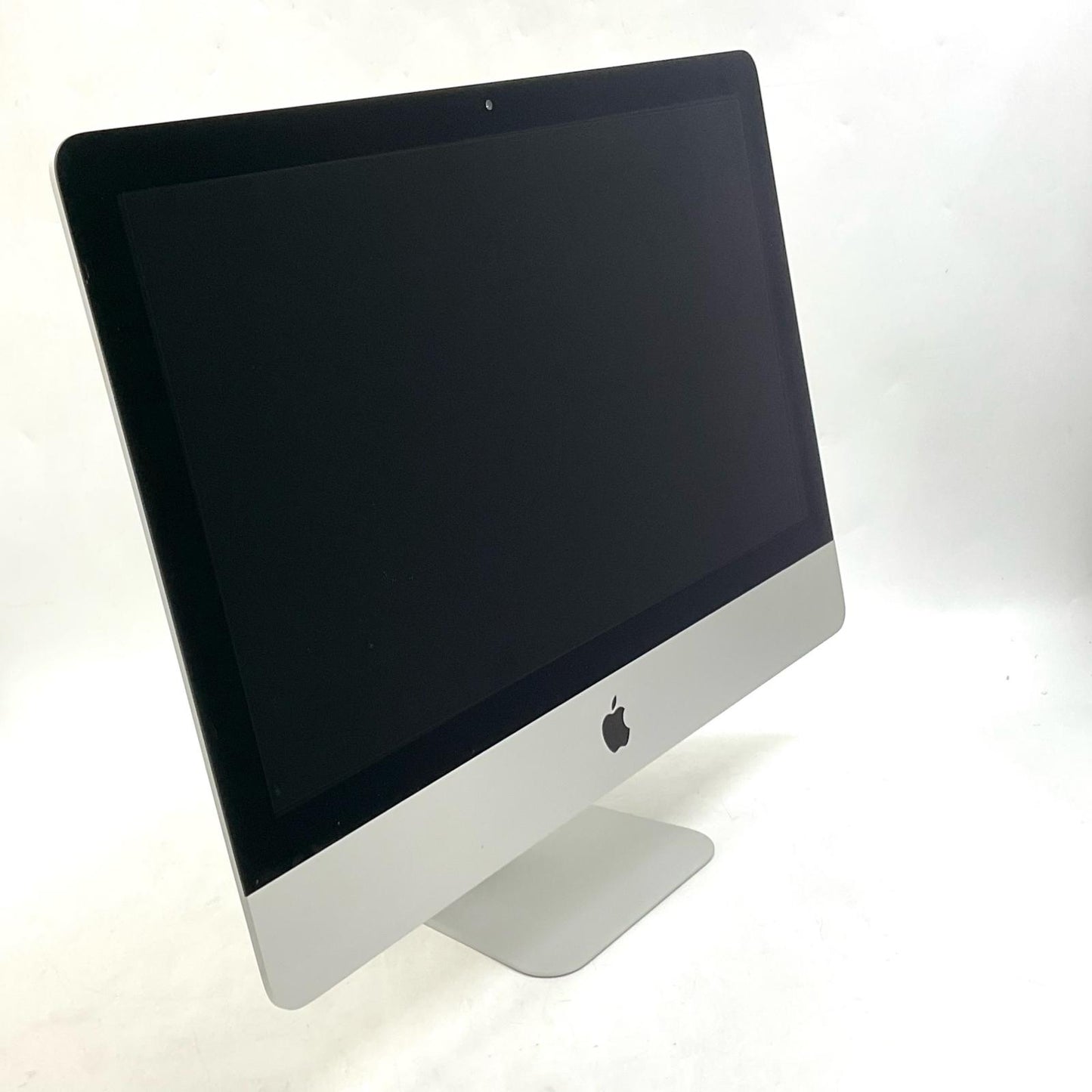 【最速発送】Apple iMac 21.5インチ 3.6GHz クアッドコア Intel Core i3 16GB HDD 1TB シルバー【難有】