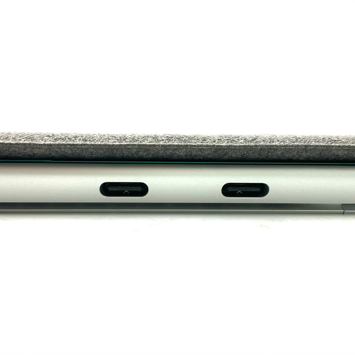 【全額返金保証】【最速発送】Microsoft Surface Pro 9 12th Gen Intel(R) Core(TM) i5-1235U 8GB M.2 SSD 256GB 92.3% 美品 動作確認済