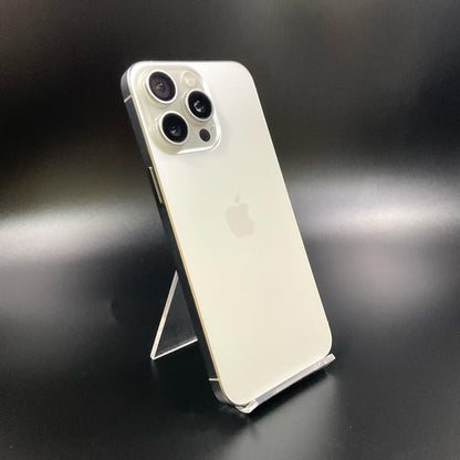 【全額返金保証】【最速発送】Apple iPhone iPhone 15 Pro Max 256GB ホワイト Softbank SIMフリー 動作確認済 82%