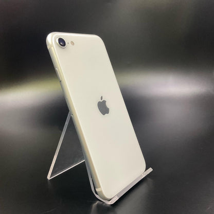 【全額返金保証】【最速発送】Apple iPhone iPhone SE（第2世代） 64GB ホワイト docomo 白ロム 動作確認済 72%