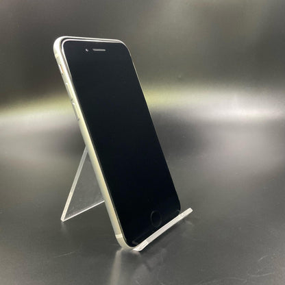 【全額返金保証】【最速発送】Apple iPhone iPhone SE（第2世代） 64GB ホワイト docomo 白ロム 動作確認済 72%