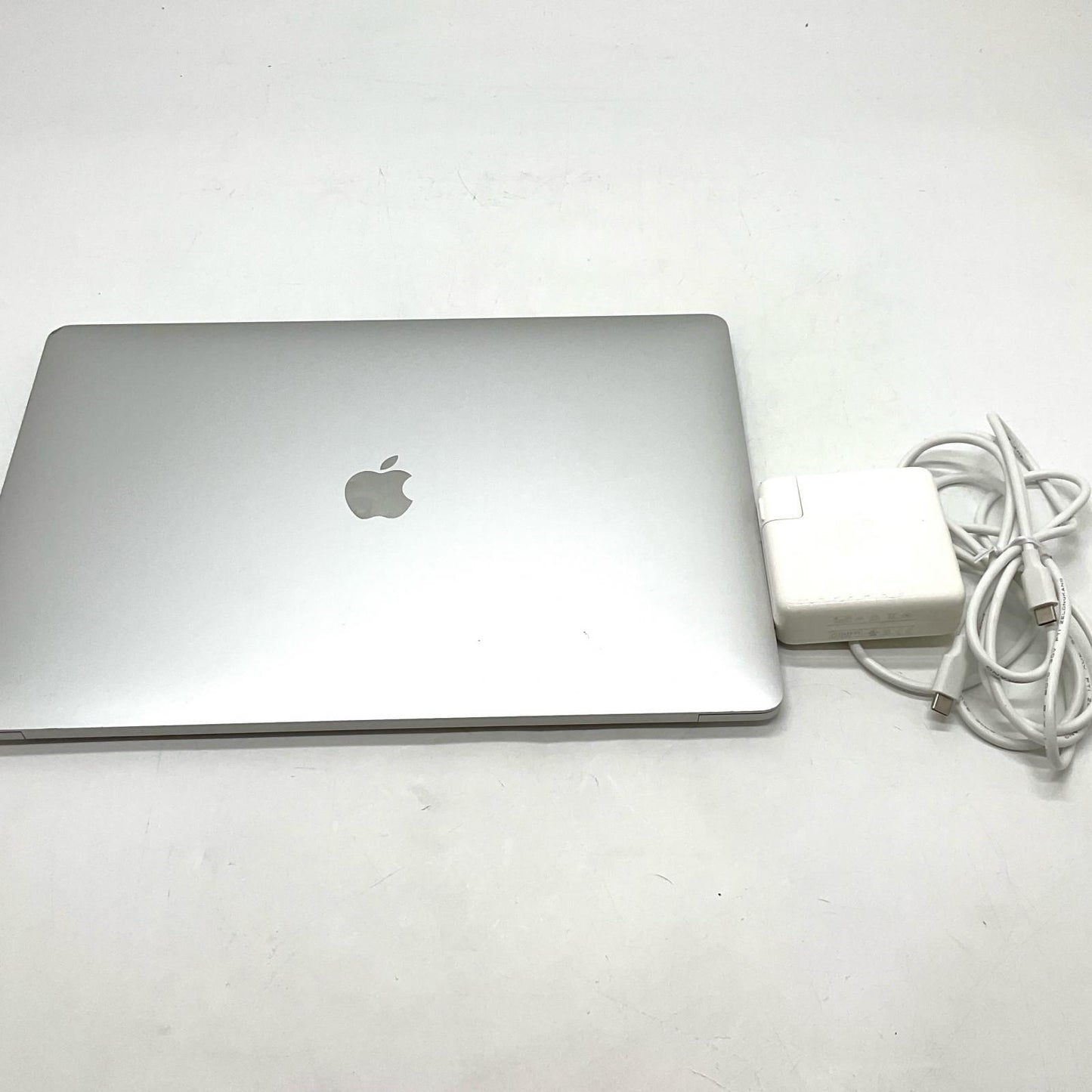 【全額返金保証】【最速発送】Apple MacBook Pro 15インチ 2019 2.9 GHz 6コア Intel Core i9 32GB 1TB シルバー 動作確認済