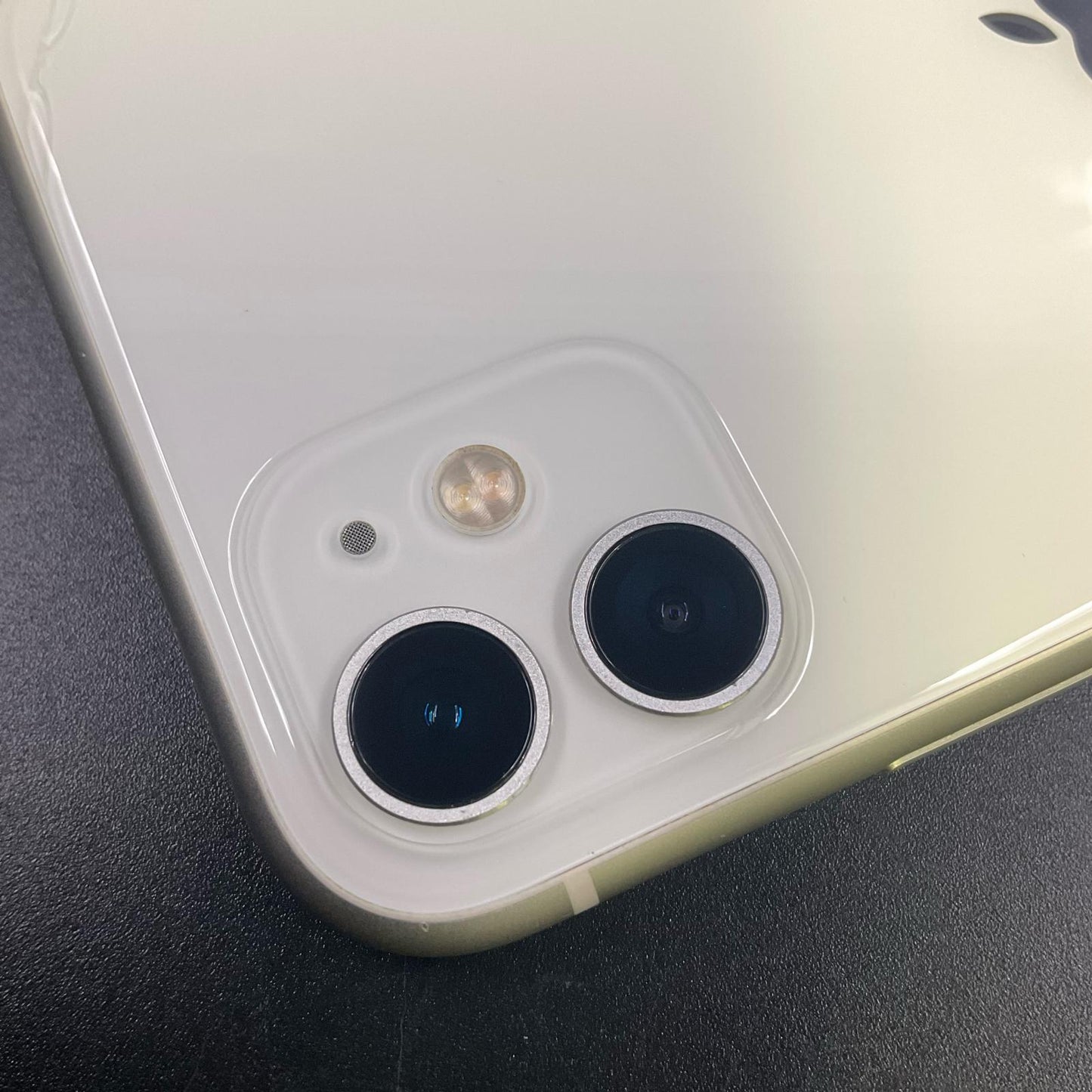 【最速発送】Apple iPhone iPhone 11 128GB ホワイト SIMフリー 白ロム【難有】 86%
