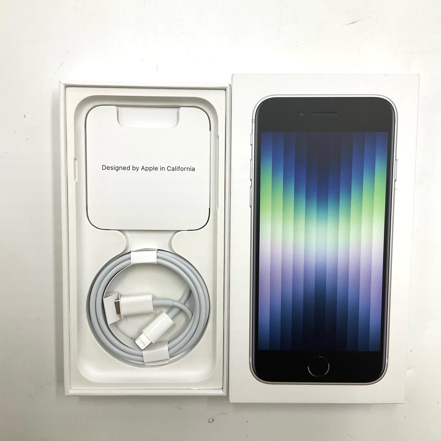 【全額返金保証】【最速発送】Apple iPhone iPhone SE（第3世代） 64GB スターライト SIMフリー 白ロム 動作確認済 81%