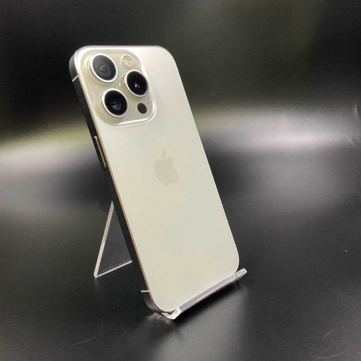 【全額返金保証】【最速発送】Apple iPhone iPhone 15 Pro 256GB ホワイトチタニウム SIMフリー 動作確認済 84%