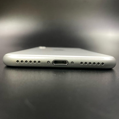 【全額返金保証】【最速発送】Apple iPhone iPhone SE（第2世代） 64GB ホワイト docomo SIMフリー 白ロム 美品 動作確認済 96%