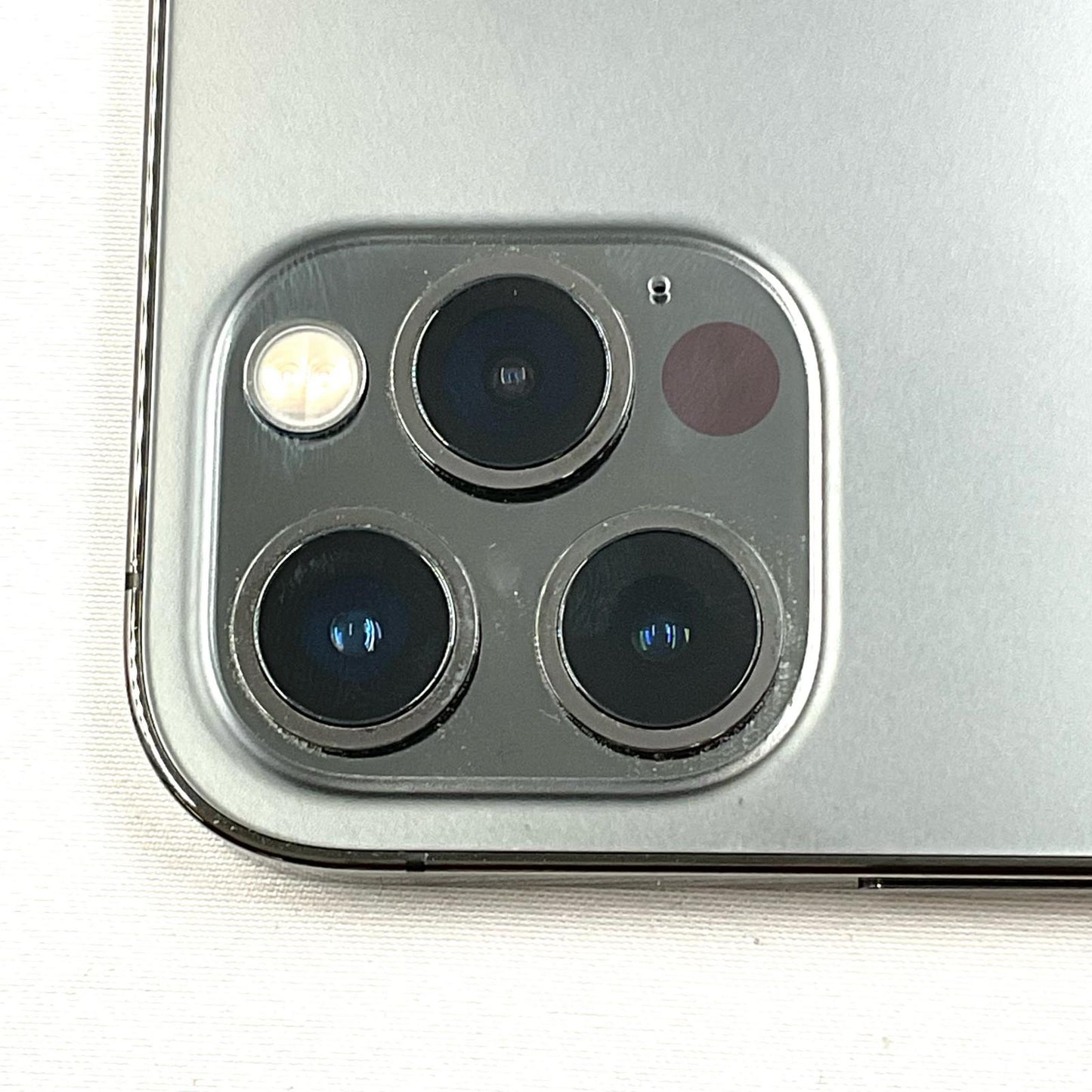 【全額返金保証】【最速発送】Apple iPhone iPhone 12 Pro 256GB グラファイト docomo SIMフリー 白ロム 美品 動作確認済 84%