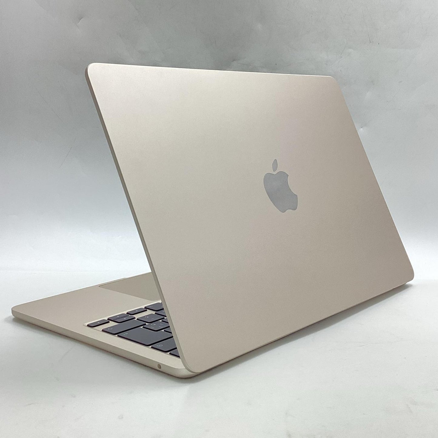 【全額返金保証】【最速発送】Apple MacBook Air 13インチ 2022 Apple M2 8GB SSD 256GB スターライト 100% 超美品 動作確認済