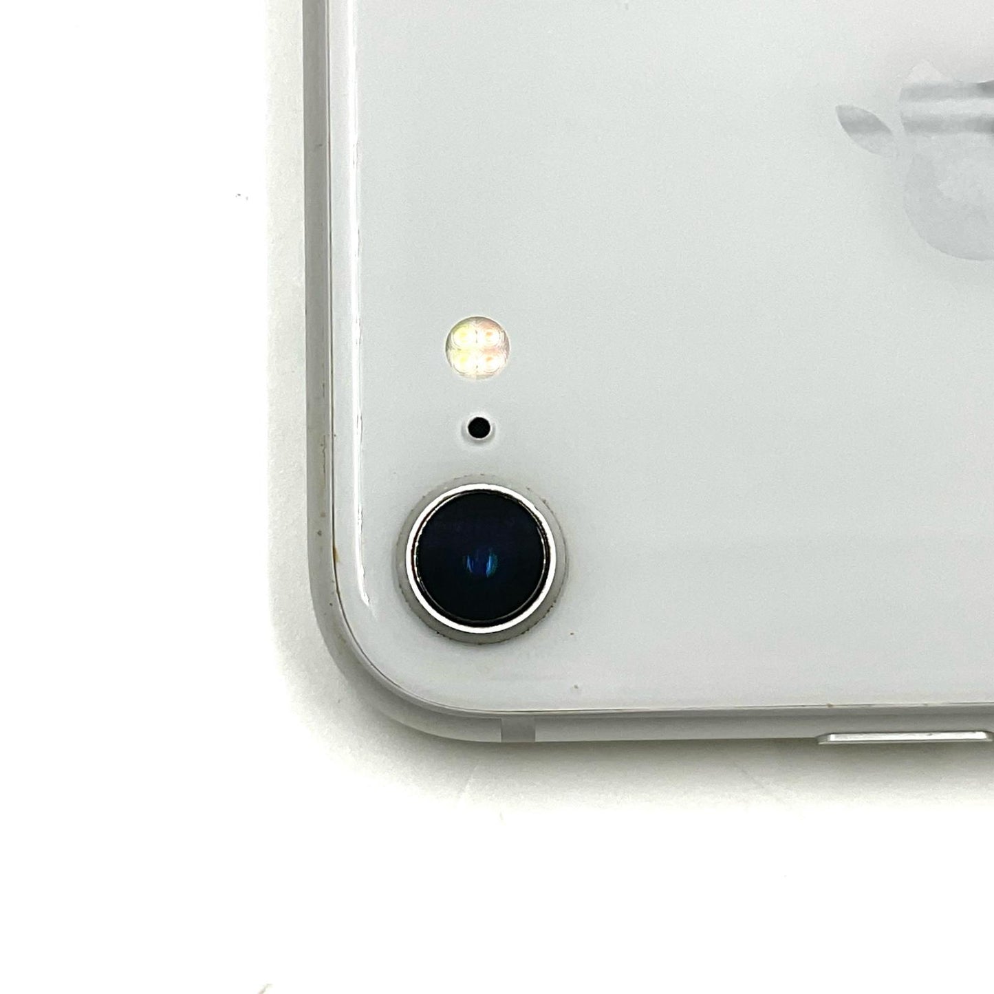 【最速発送】Apple iPhone iPhone 8 256GB シルバー au 白ロム【難有】 80%