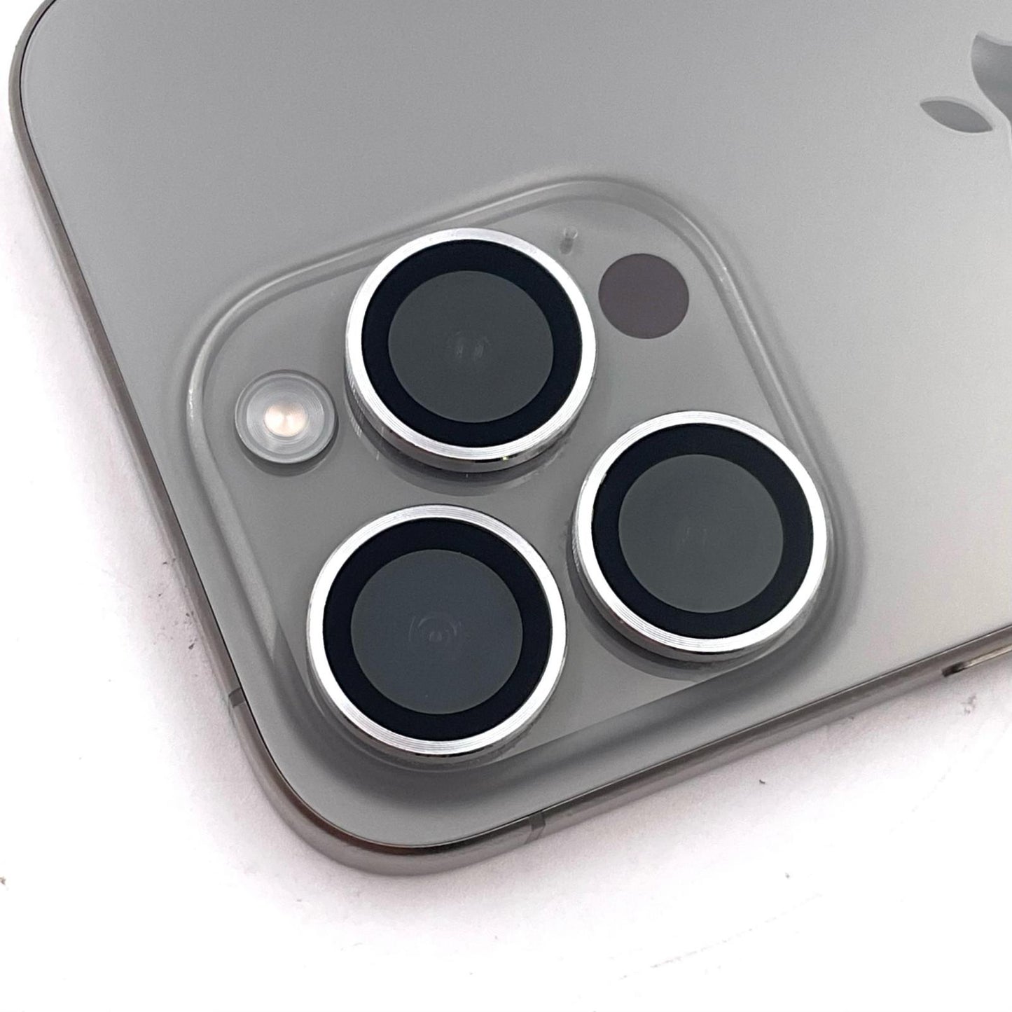 【全額返金保証】【最速発送】Apple iPhone iPhone 15 Pro 512GB ナチュラルチタニウム SIMフリー 白ロム 動作確認済 85%