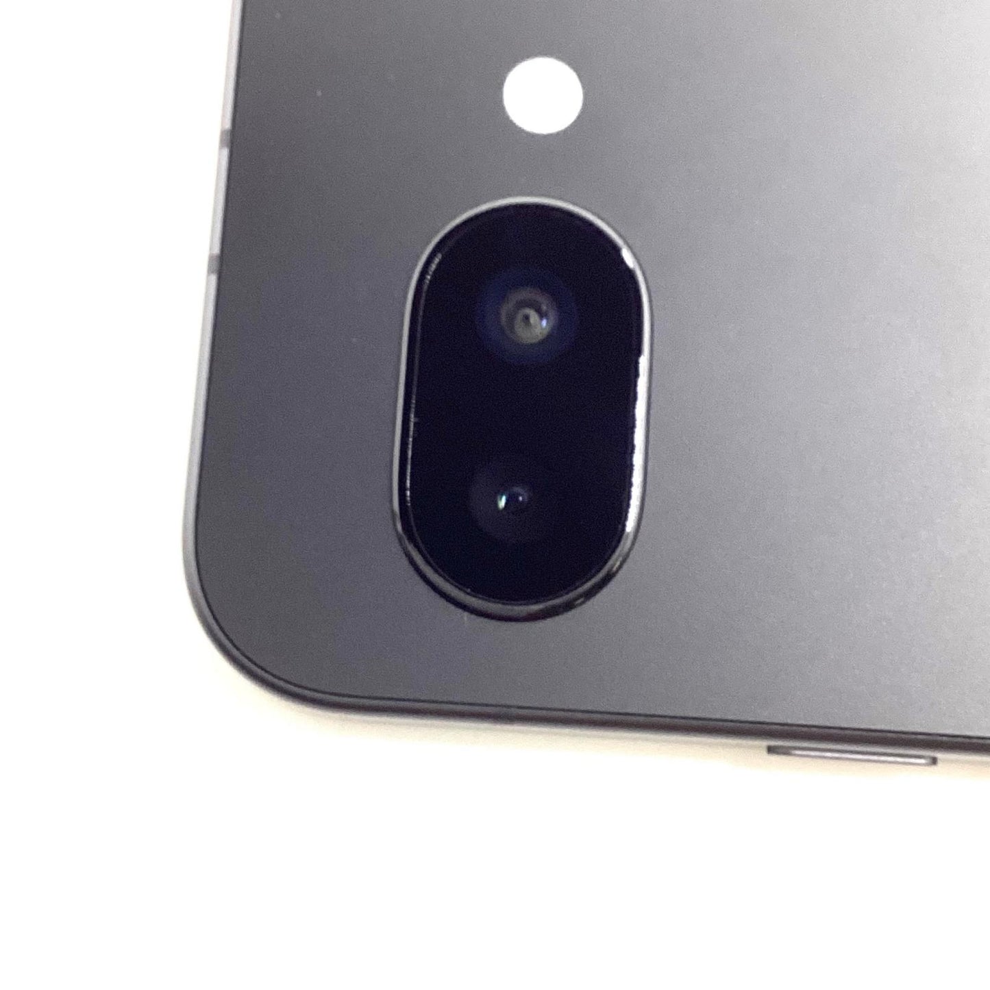 【全額返金保証】【最速発送】Google Pixel 9a 128GB Obsidian docomo SIMフリー G3Y12 白ロム 美品 動作確認済