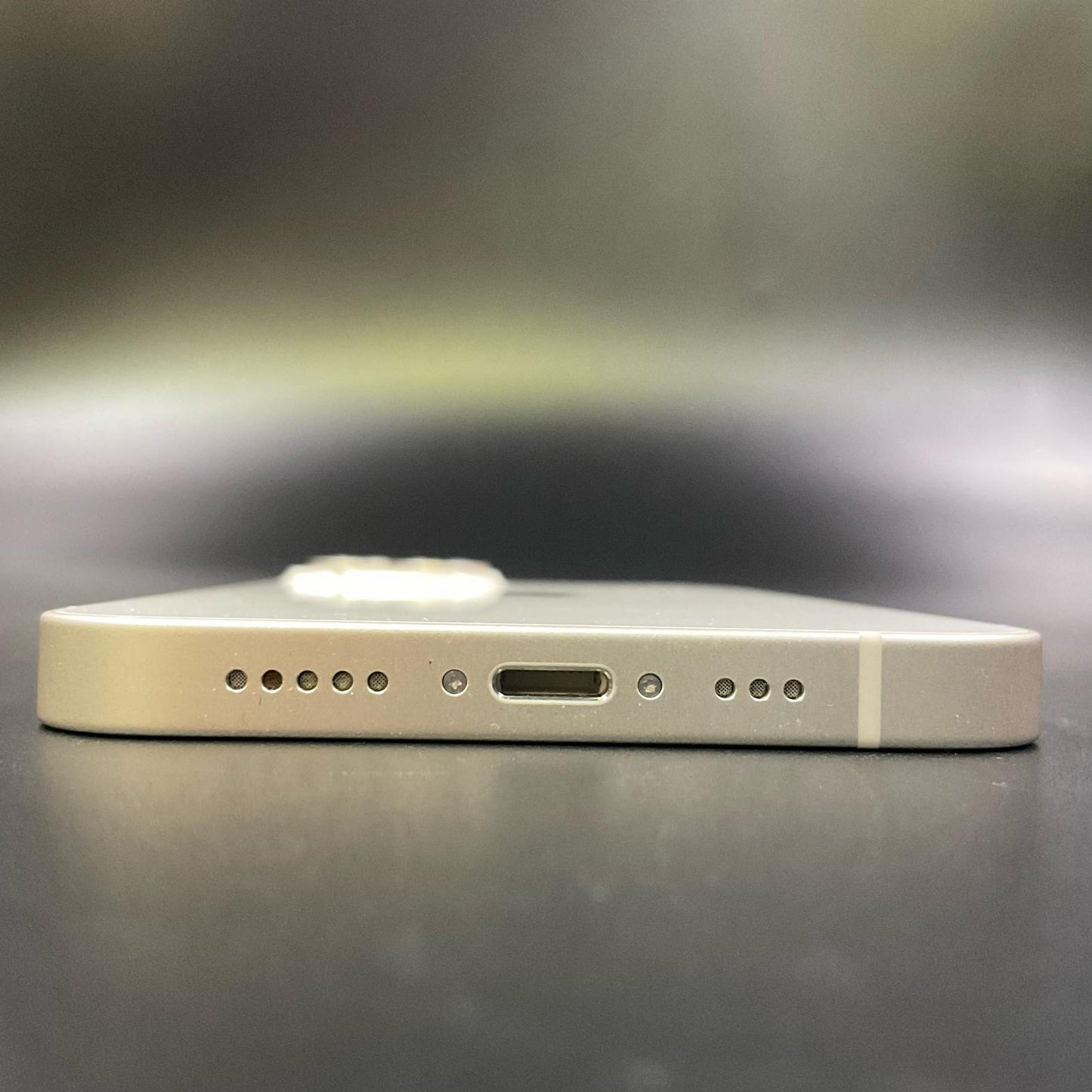 【全額返金保証】【最速発送】Apple iPhone iPhone 14 128GB スターライト docomo 白ロム 動作確認済 88%