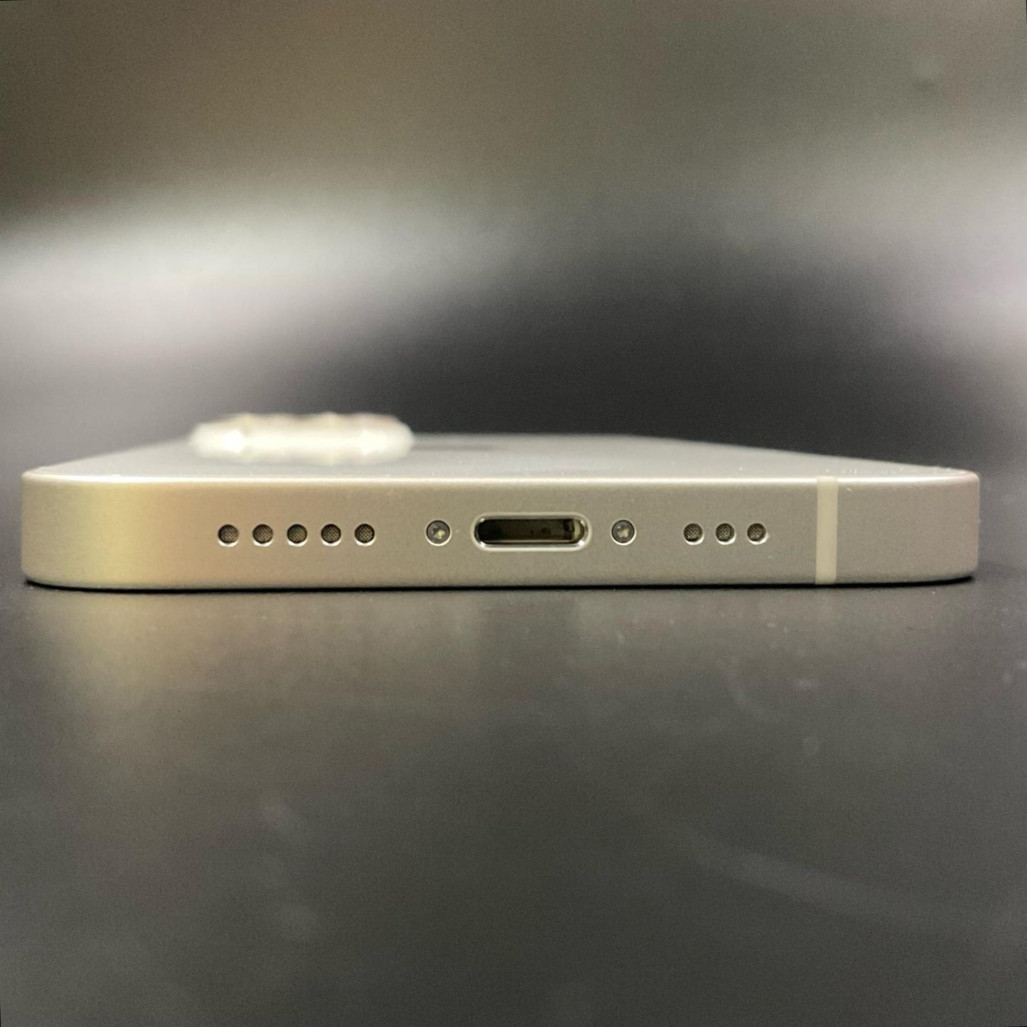 【全額返金保証】【最速発送】Apple iPhone iPhone 14 128GB スターライト docomo 白ロム 動作確認済 88%