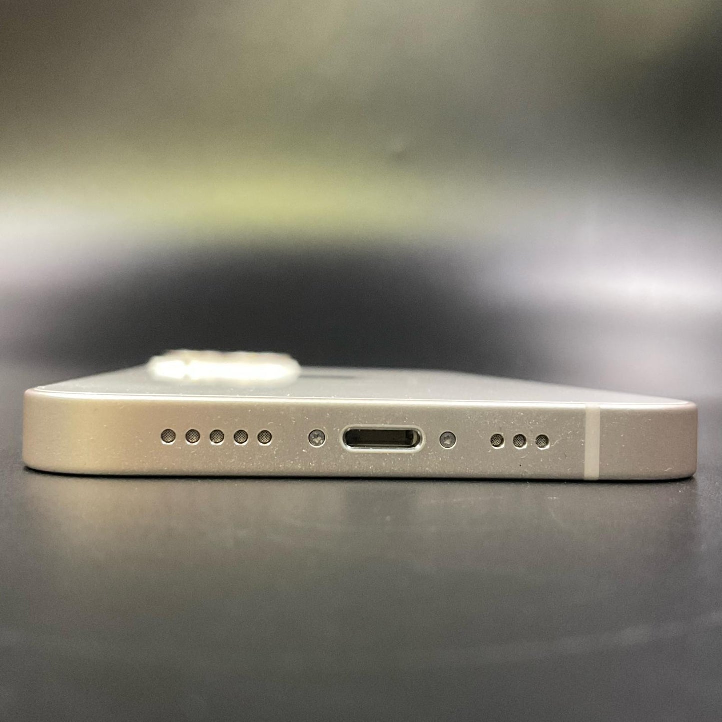 【全額返金保証】【最速発送】Apple iPhone iPhone 14 128GB スターライト docomo 白ロム 動作確認済 90%