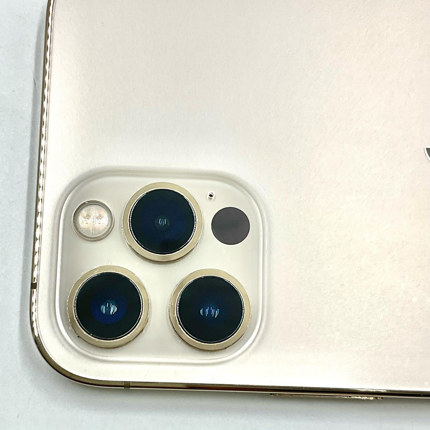 【全額返金保証】【最速発送】Apple iPhone iPhone 12 Pro 128GB ゴールド Softbank 白ロム 動作確認済 80%