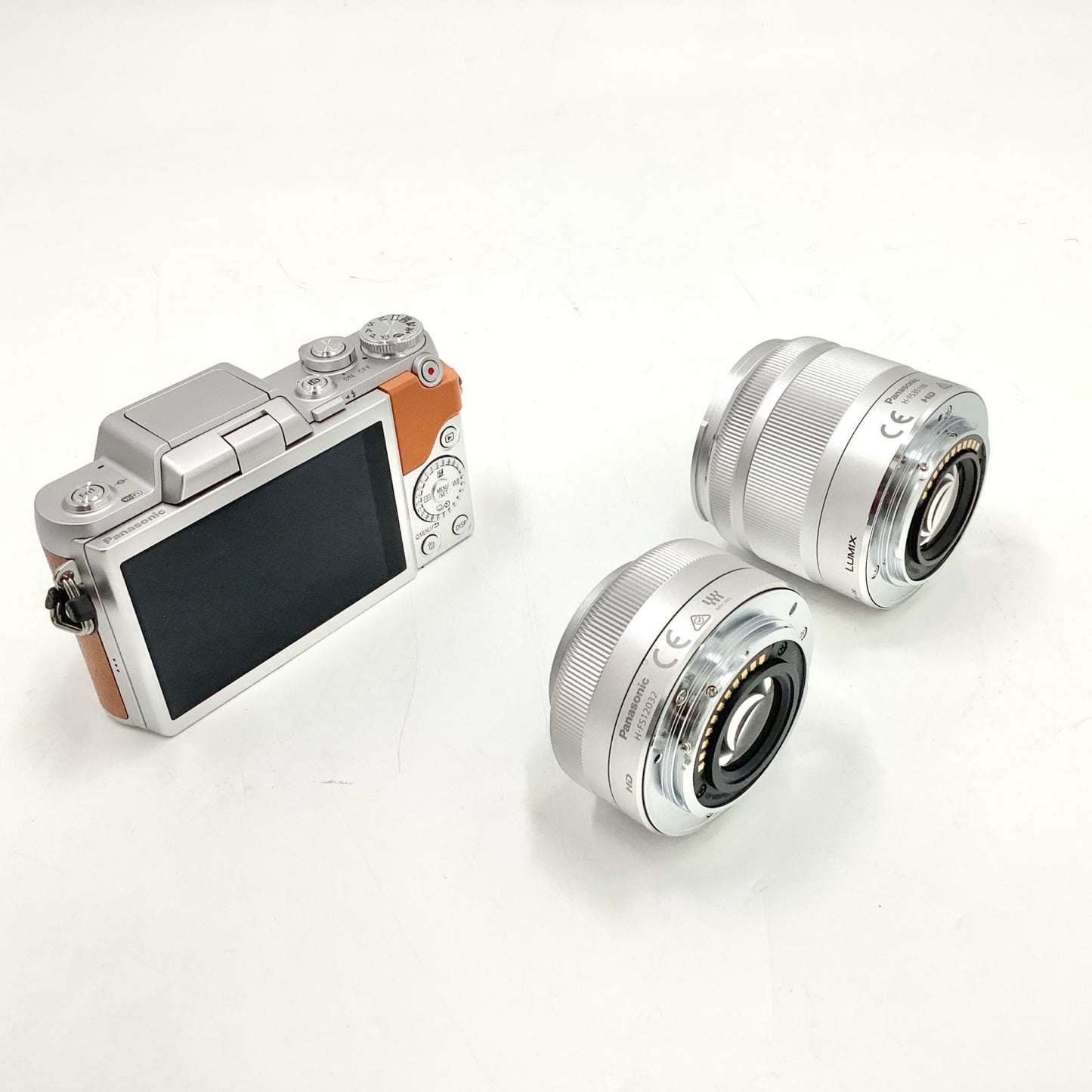 【全額返金保証】【最速発送】Panasonic デジタル一眼 LUMIX DMC-GF7W ダブルズームレンズキット ブラウン 美品 動作確認済