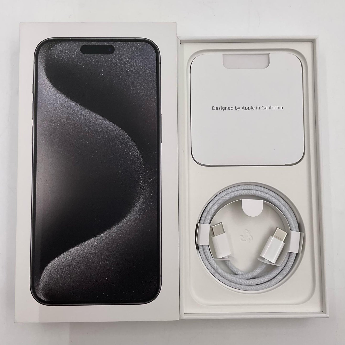 【全額返金保証】【最速発送】Apple iPhone iPhone 15 Pro Max 256GB ブラックチタニウム SIMフリー 白ロム 超美品 動作確認済 92%