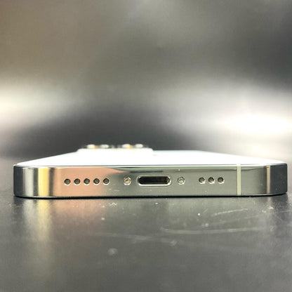 【全額返金保証】【最速発送】Apple iPhone iPhone 14 Pro 256GB シルバー docomo 白ロム 動作確認済 83%