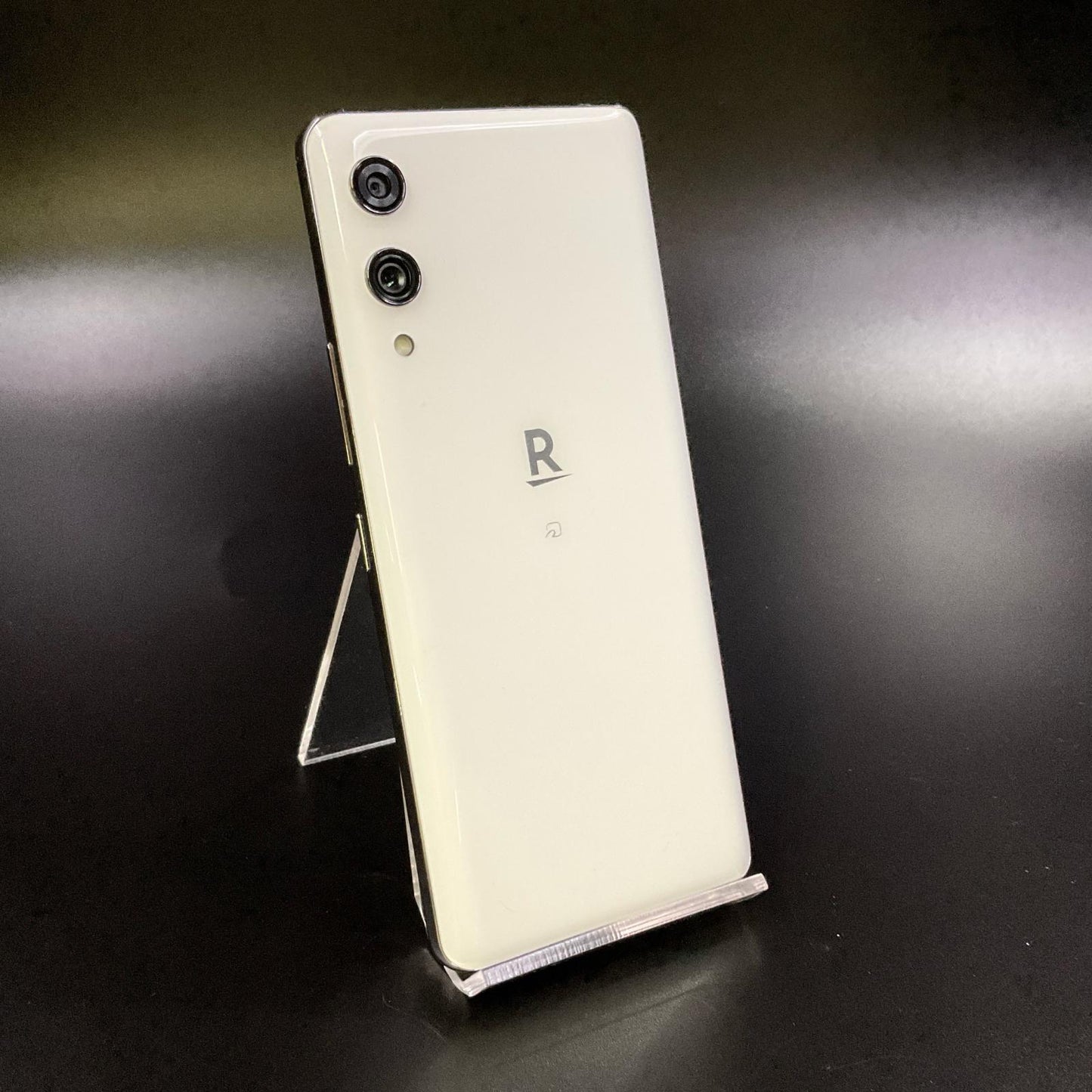 【全額返金保証】【最速発送】楽天モバイル Rakuten Hand 64GB ホワイト 楽天モバイル P710 白ロム 動作確認済