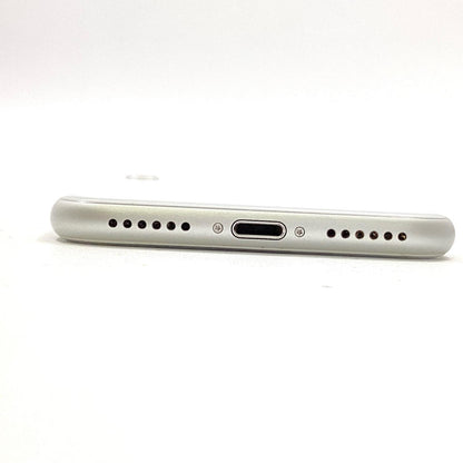 【全額返金保証】【最速発送】Apple iPhone iPhone 8 64GB シルバー au SIMフリー 白ロム 動作確認済 73%