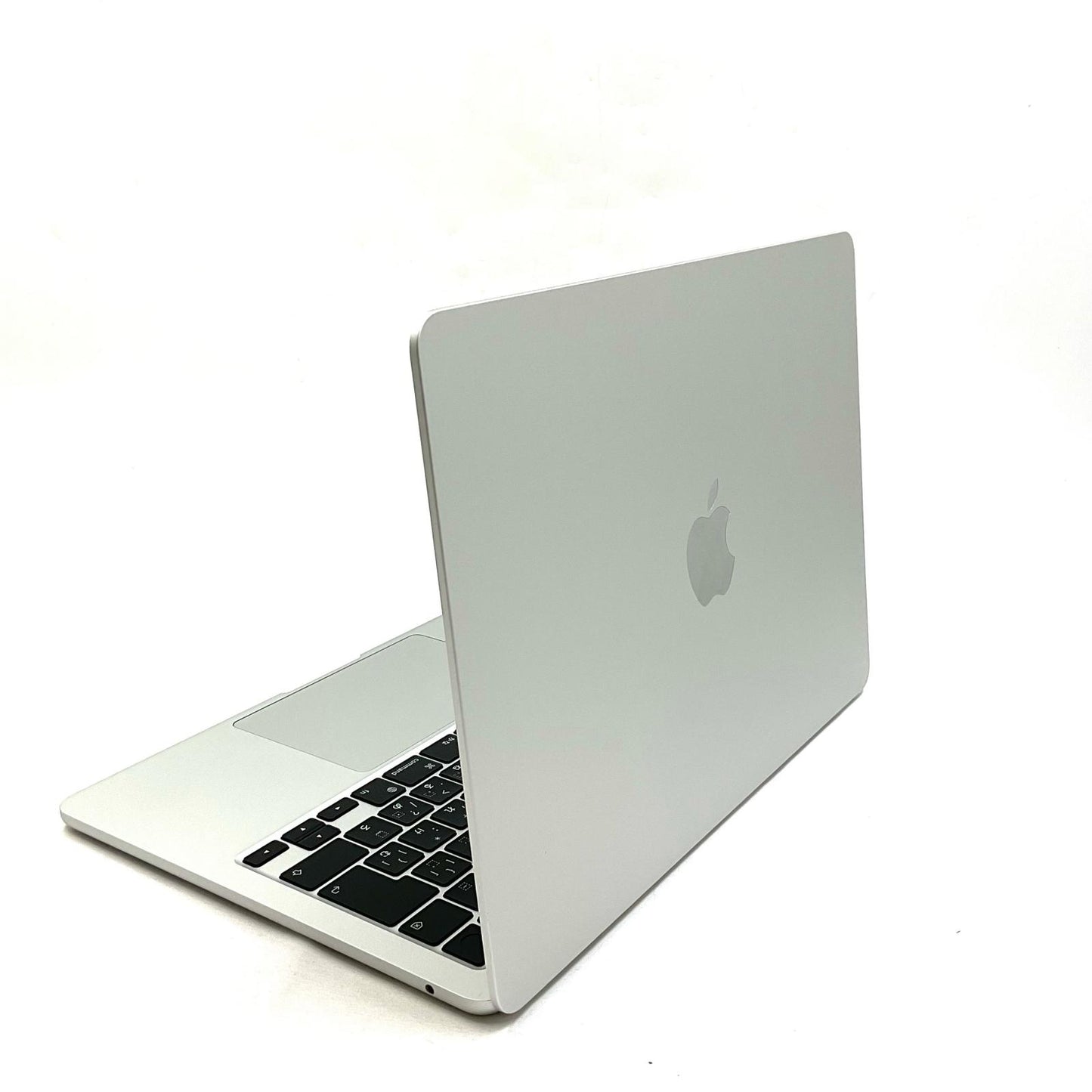【全額返金保証】【最速発送】Apple MacBook Air 13インチ 2022 Apple M2 8GB 256GB シルバー 100% 美品 動作確認済