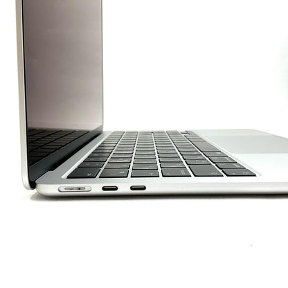 【全額返金保証】【最速発送】Apple MacBook Air 13インチ 2022 Apple M2 8GB 256GB シルバー 100% 美品 動作確認済