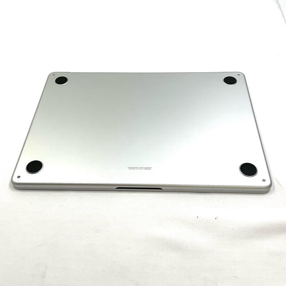 【全額返金保証】【最速発送】Apple MacBook Air 13インチ 2022 Apple M2 8GB 256GB シルバー 100% 美品 動作確認済