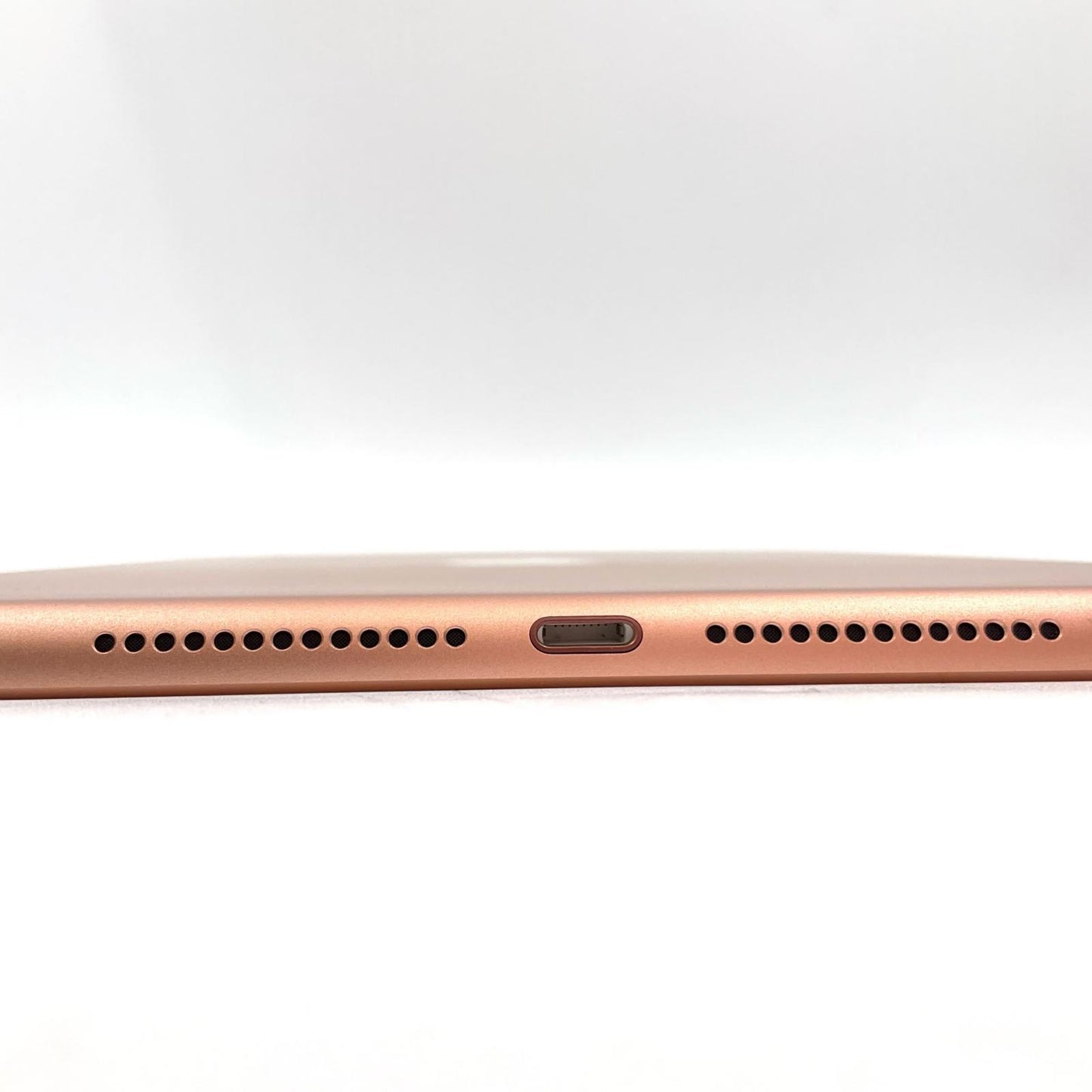 【全額返金保証】【最速発送】Apple iPad iPad 9.7インチ 第6世代 32GB ゴールド WiFi+Cellular docomo 白ロム 美品 動作確認済