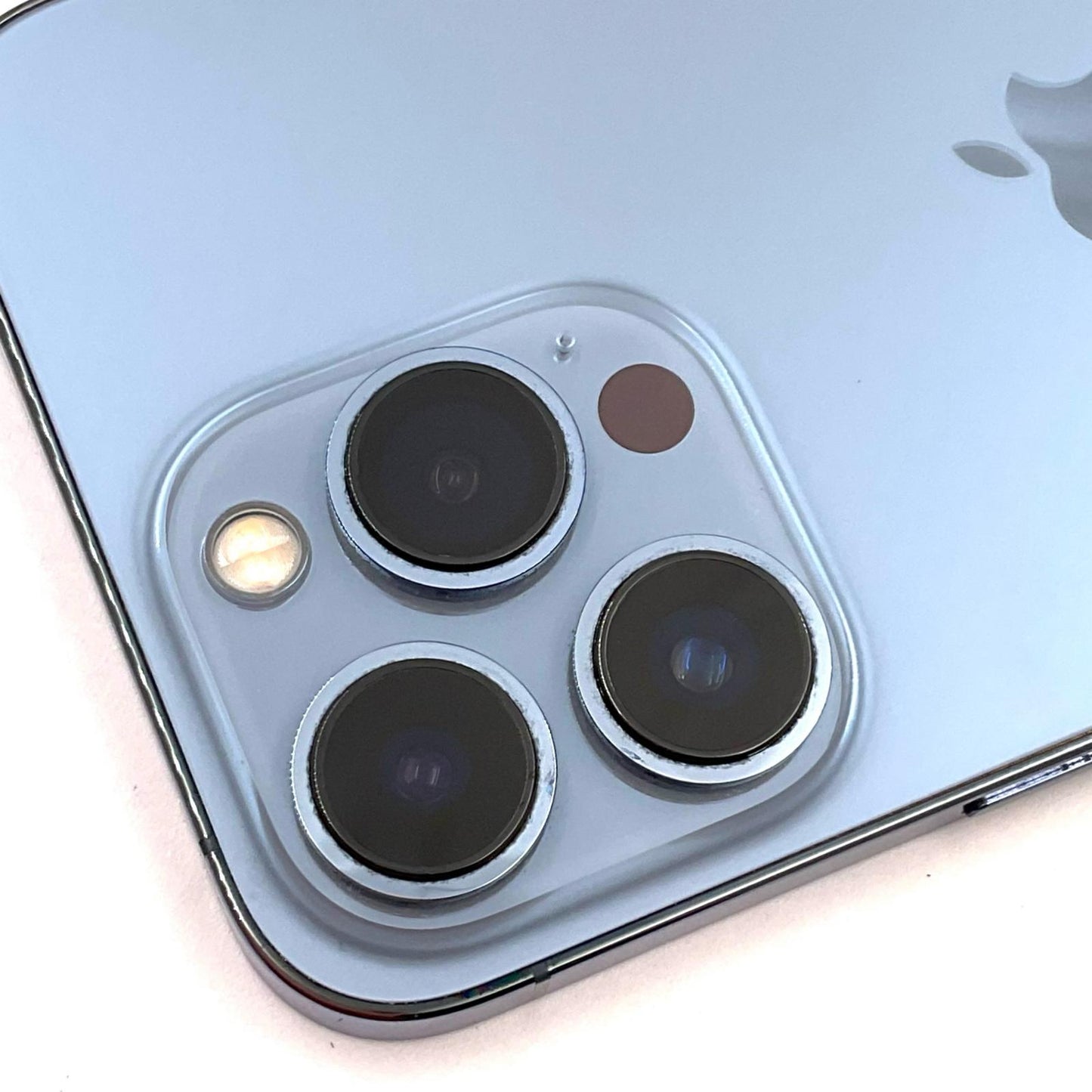 【全額返金保証】【最速発送】Apple iPhone iPhone 13 Pro 256GB シエラブルー docomo 白ロム 動作確認済 76%
