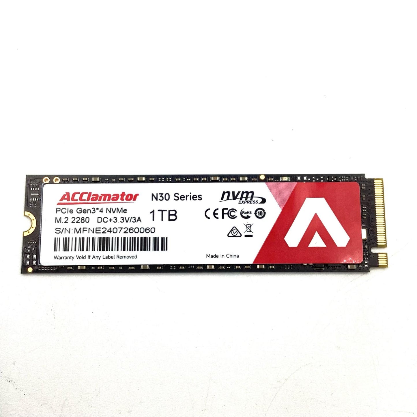 【全額返金保証】【最速発送】ACCLamator M.2 SSD 1TB N30 美品 動作確認済
