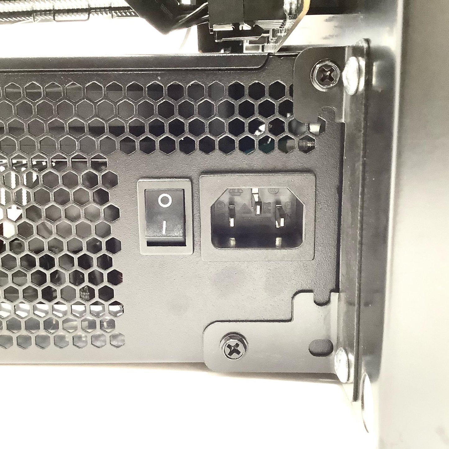 【全額返金保証】【最速発送】自作PC AMD Ryzen 5 7400F 16GB M.2 SSD 1TB RTX 3050 美品 動作確認済